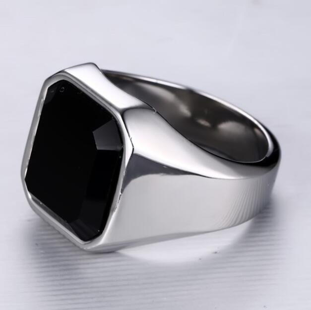 Men's stainless steel black agate ring - Tajura & CO